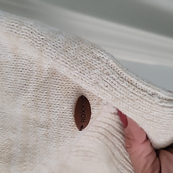 Roxy Cream Knit Sweater Short Sleeve - Picture 3 of 6